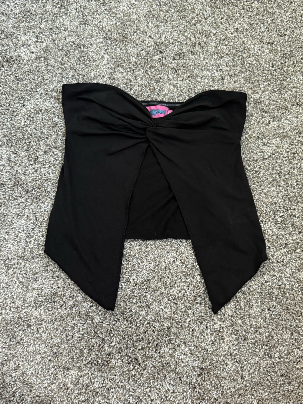Edikted Black Strapless Twist Front Crop Top